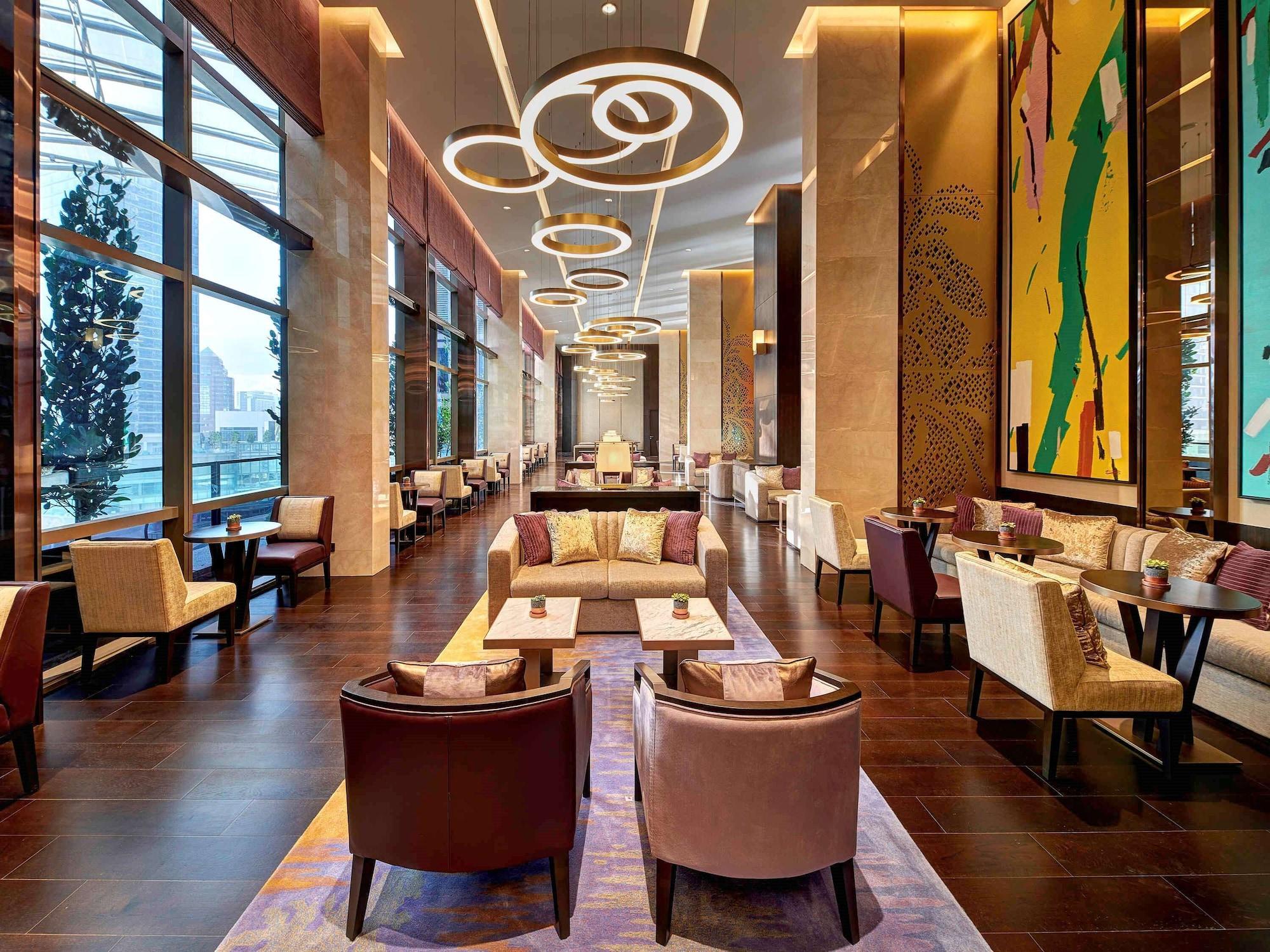 Pavilion Hotel Kuala Lumpur Managed By Banyan Tree Exterior foto The Lounge at the airport