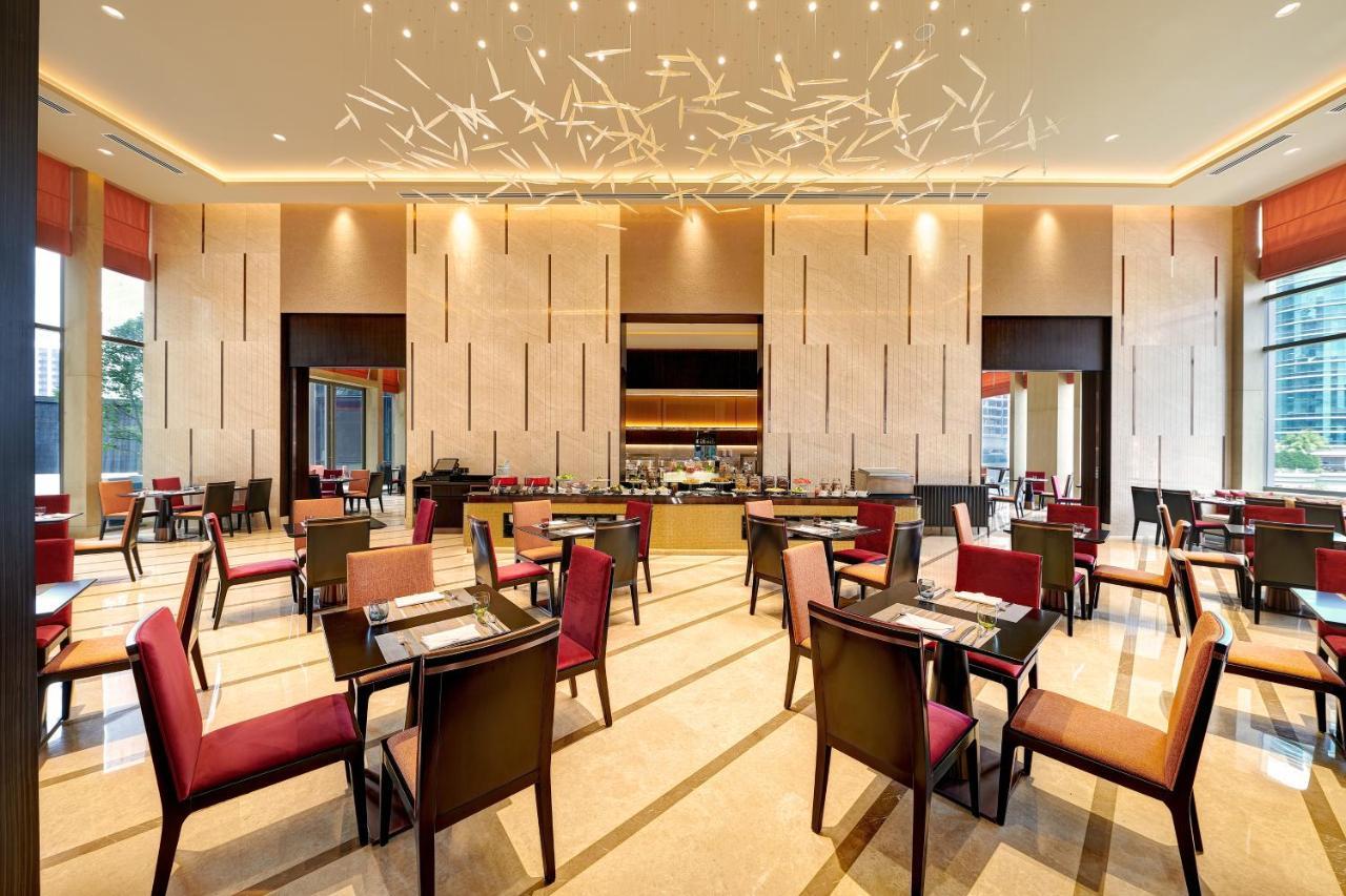 Pavilion Hotel Kuala Lumpur Managed By Banyan Tree Exterior foto The restaurant